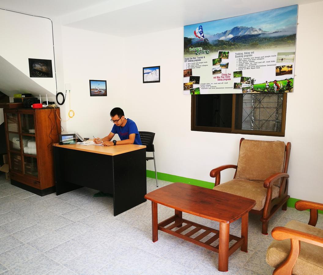 Stay With Jame Hostel Chiang Mai Buitenkant foto