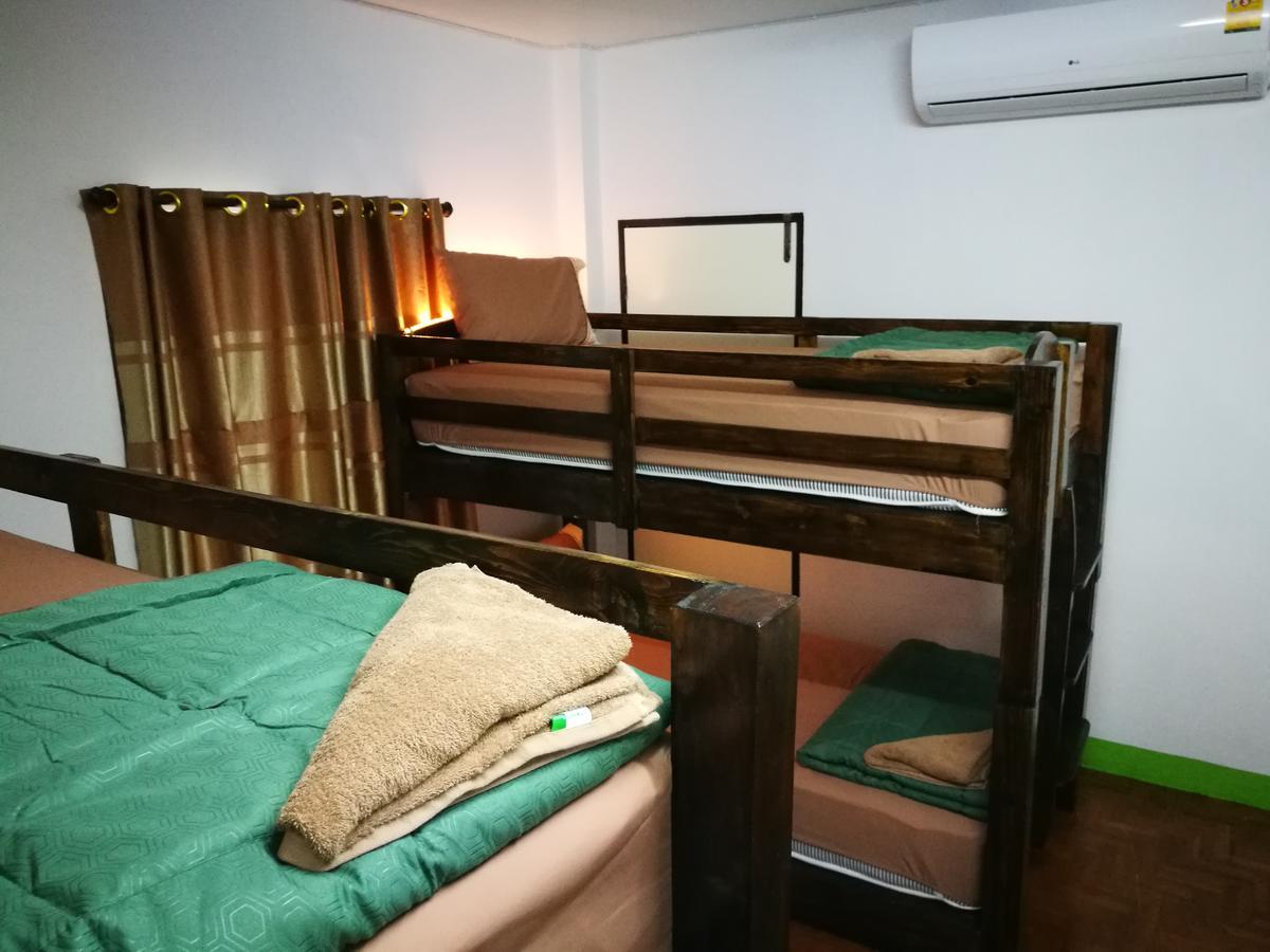 Stay With Jame Hostel Chiang Mai Buitenkant foto